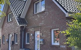 Haus Willy Dornum mit Wintergarten und Wallbox